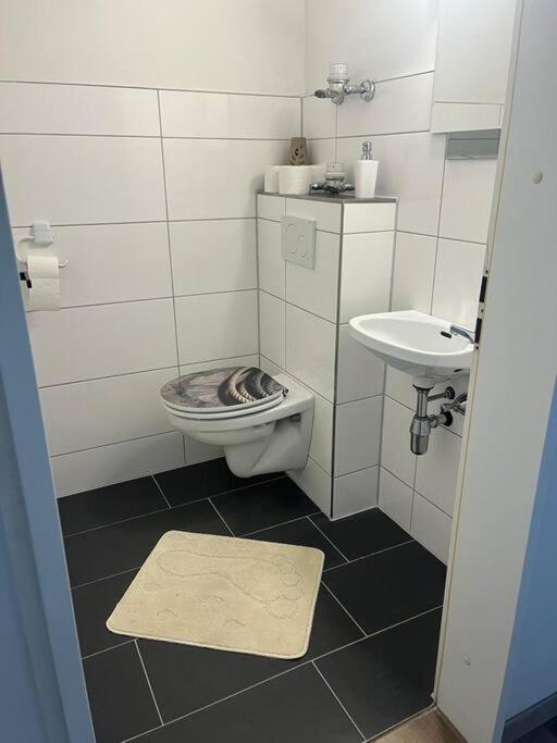 Ferienwohnung Outletcity Metzingen Мецинген Екстериор снимка